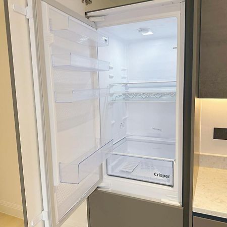 Luxury Modern Flat Near Center Apartment London Bagian luar foto