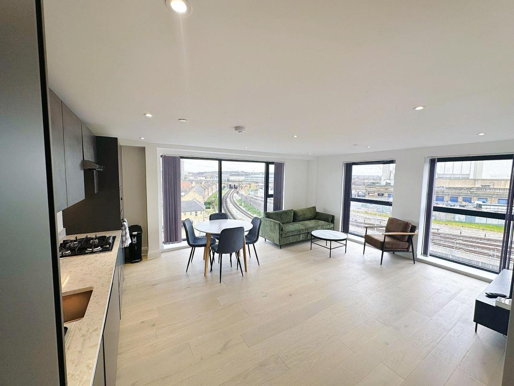 Luxury Modern Flat Near Center Apartment London Bagian luar foto