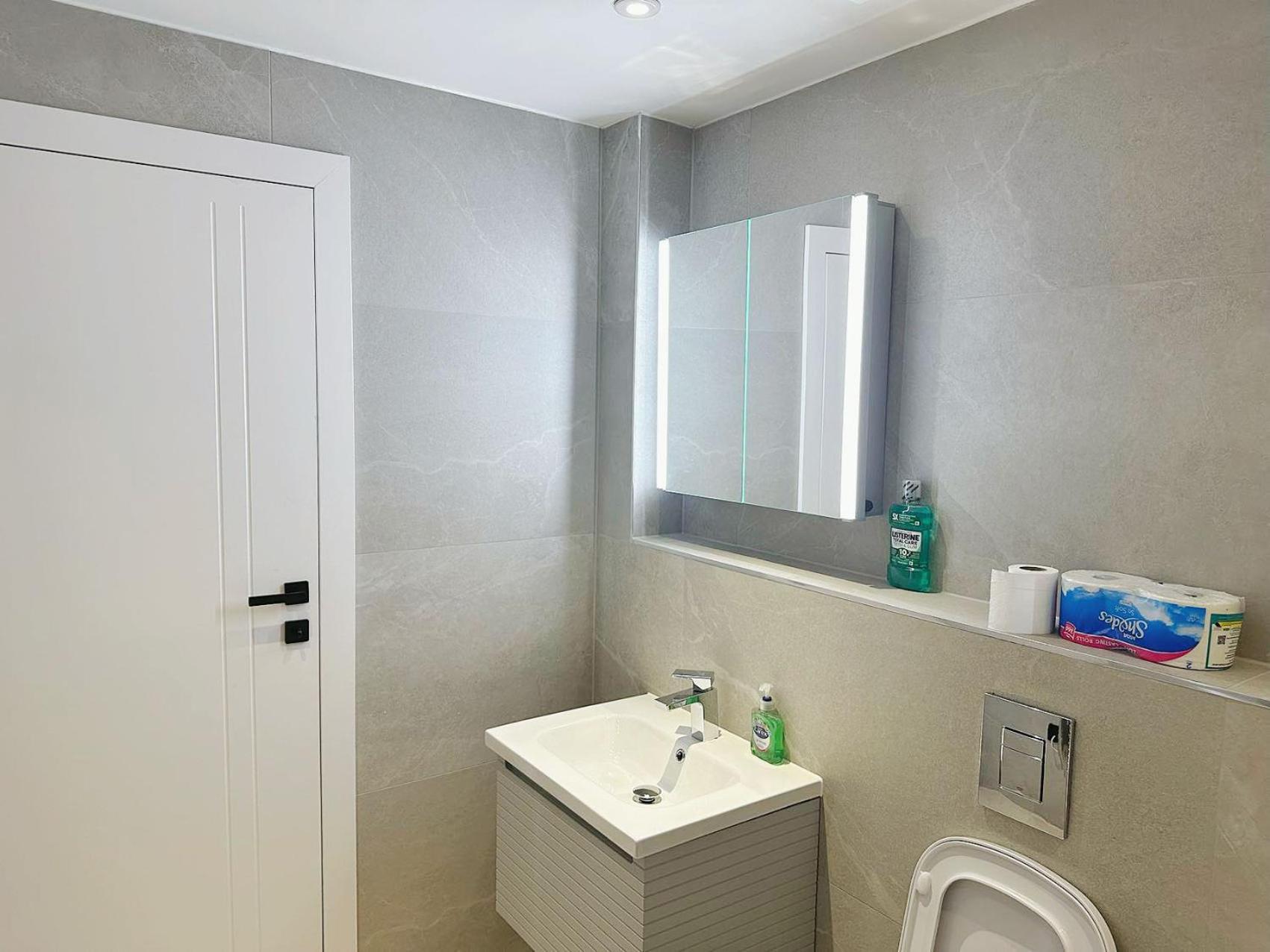 Luxury Modern Flat Near Center Apartment London Bagian luar foto